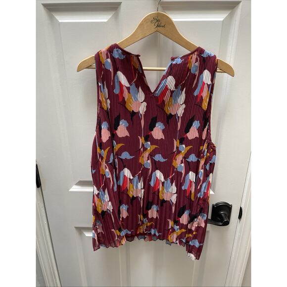 Halogen Sleeveless Crewneck Abstract Print Pleated Flowy Tank  Blouse Size L - Picture 3 of 4
